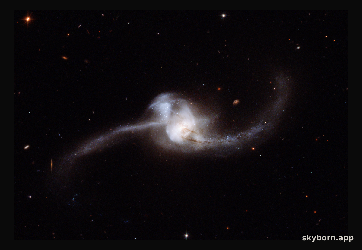 NGC 2623: Galaxy Merger from Hubble